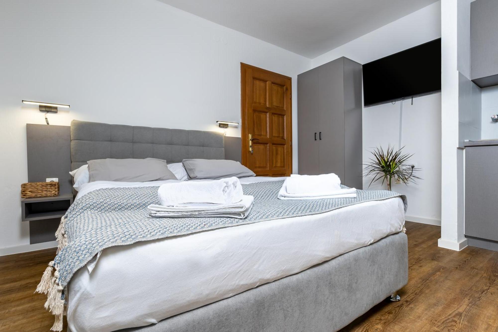 Apartments Dida Sime Starigrad Paklenica Eksteriør bilde
