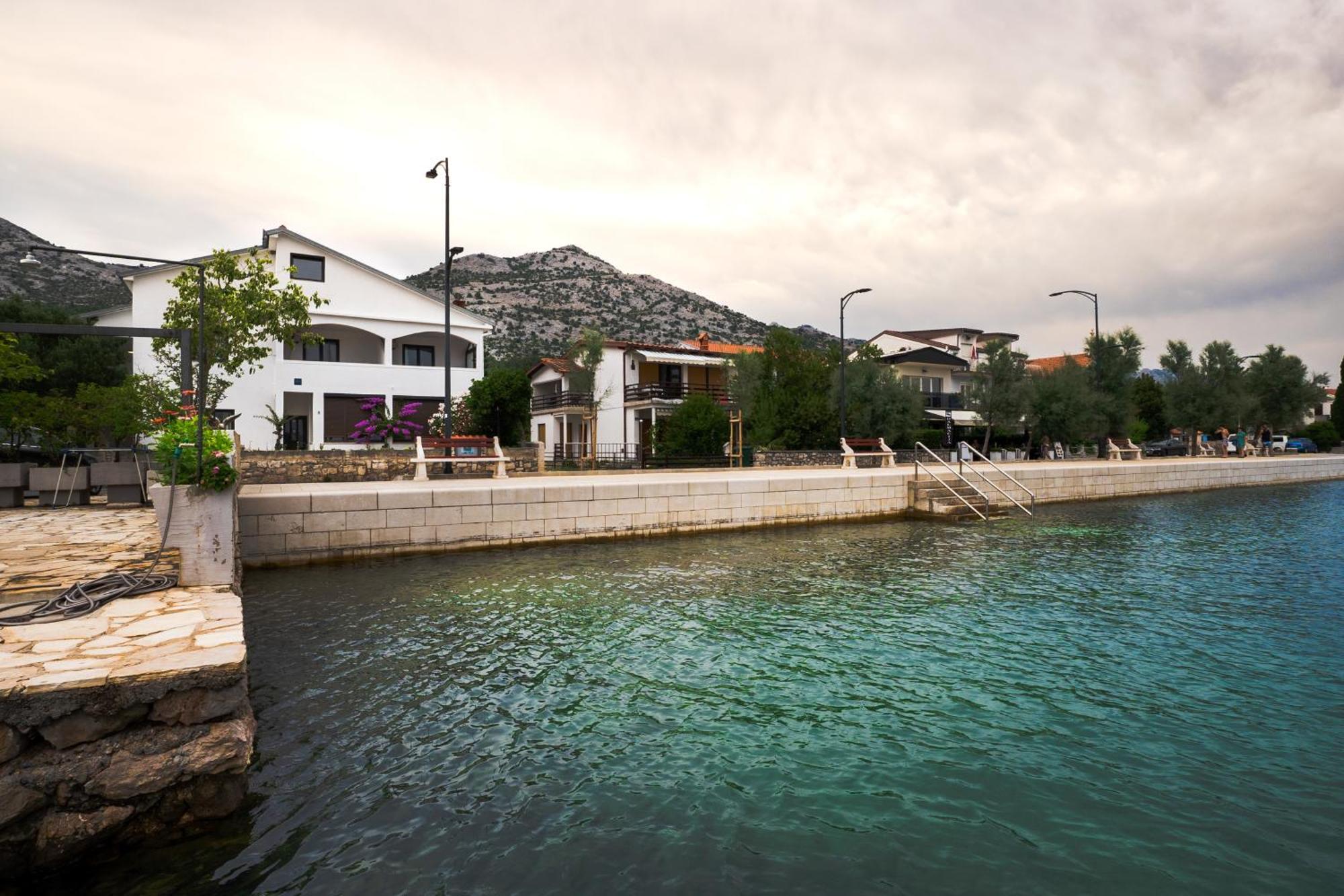 Apartments Dida Sime Starigrad Paklenica Eksteriør bilde