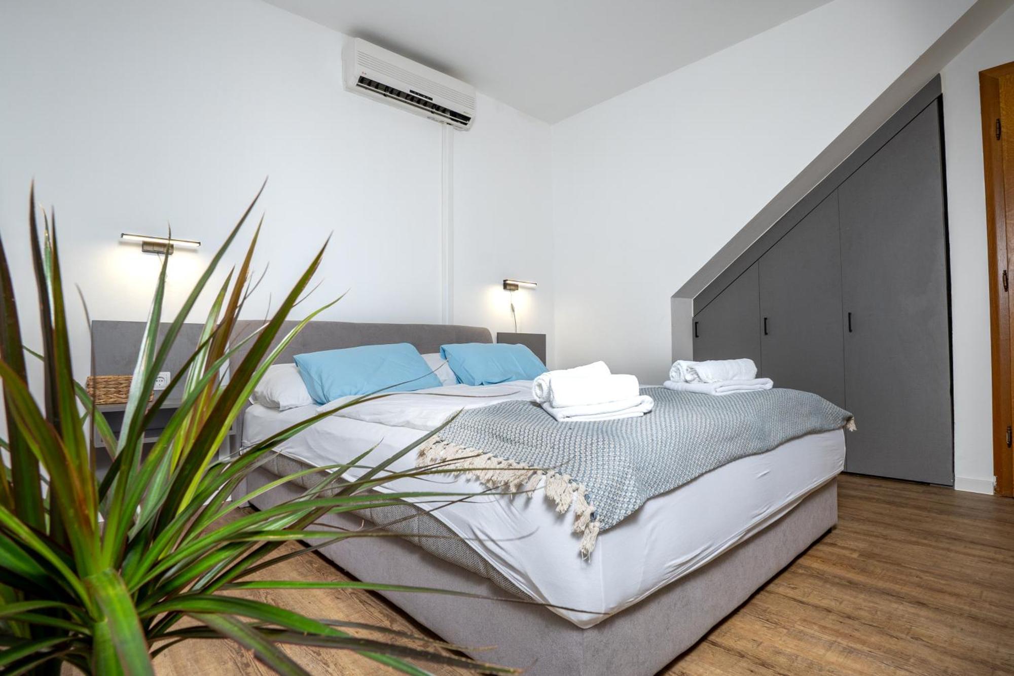 Apartments Dida Sime Starigrad Paklenica Eksteriør bilde