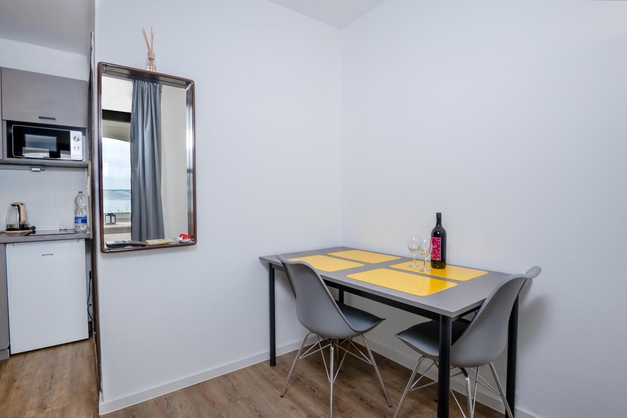 Apartments Dida Sime Starigrad Paklenica Rom bilde